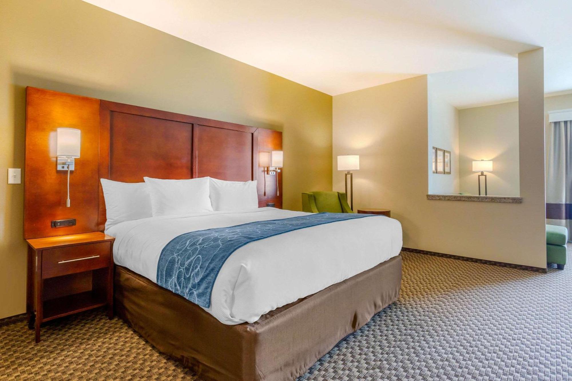 Comfort Suites Burlington Near I-5 Exteriér fotografie