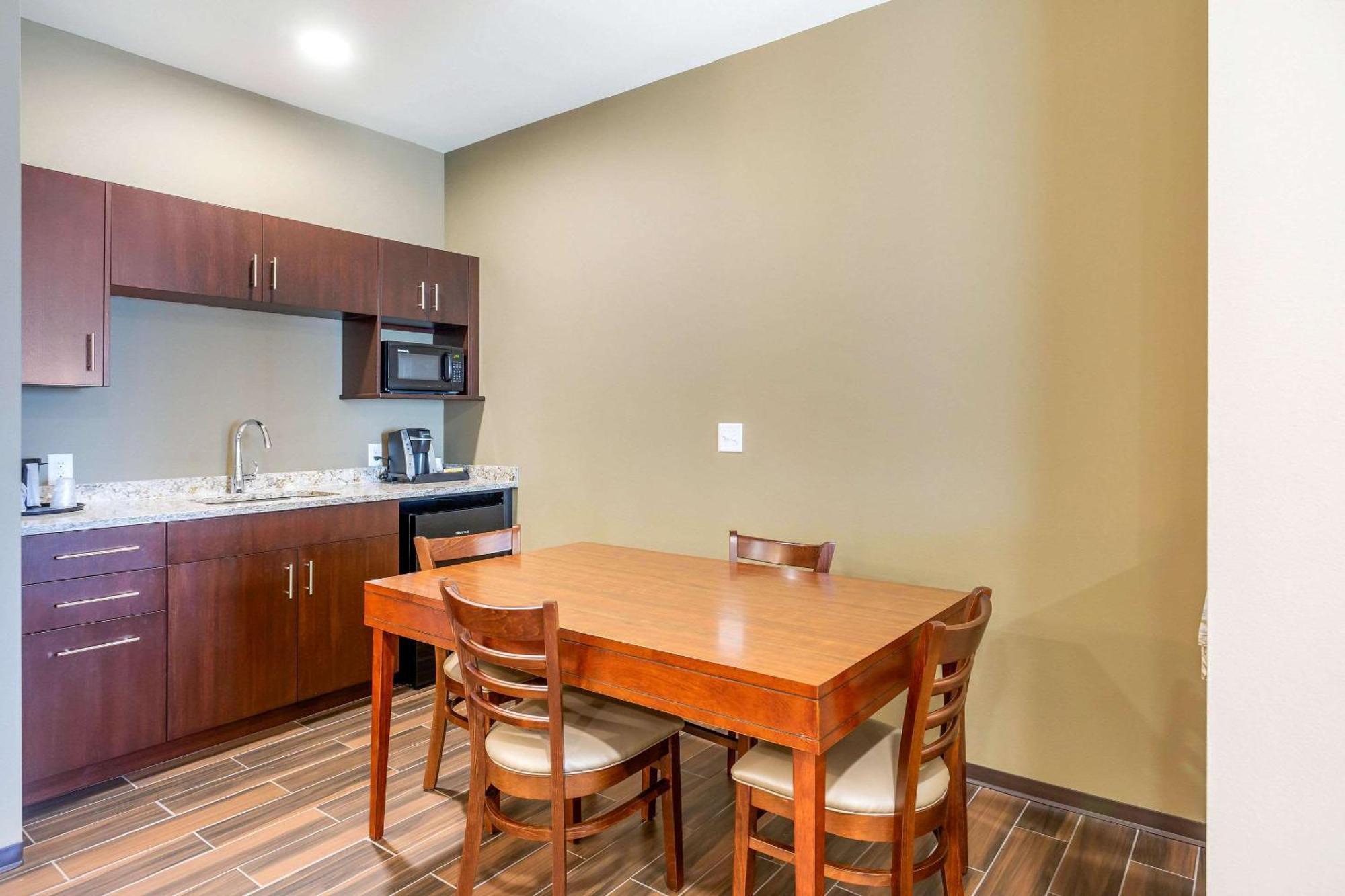 Comfort Suites Burlington Near I-5 Exteriér fotografie