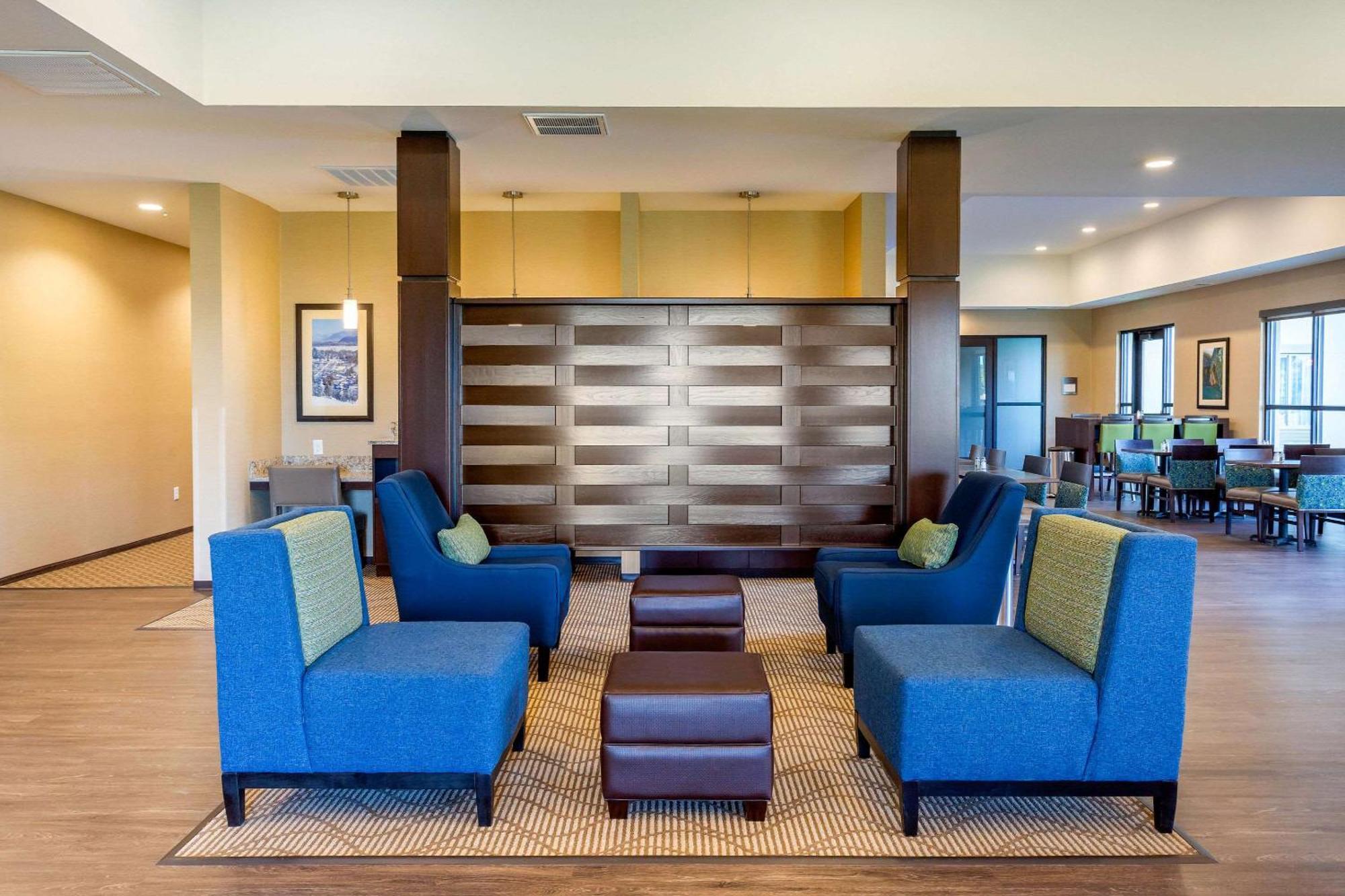 Comfort Suites Burlington Near I-5 Exteriér fotografie